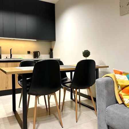 Apartament Twierdza Z Widokiem Na Jezioro Ostroda Luaran gambar